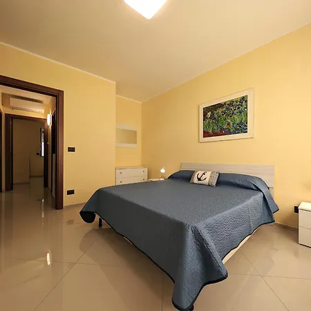 Oikia Vacanze Casa Di Chica